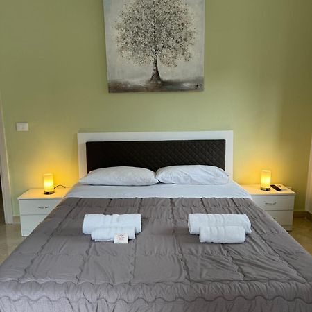 Apartment Rua Formaggi Palermo Exteriör bild