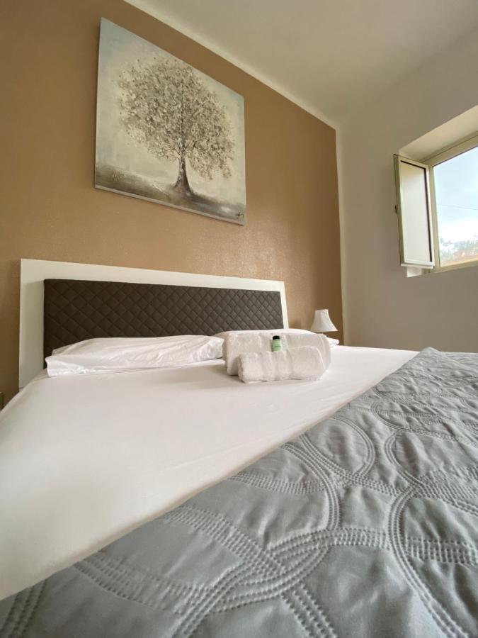 Apartment Rua Formaggi Palermo Exteriör bild