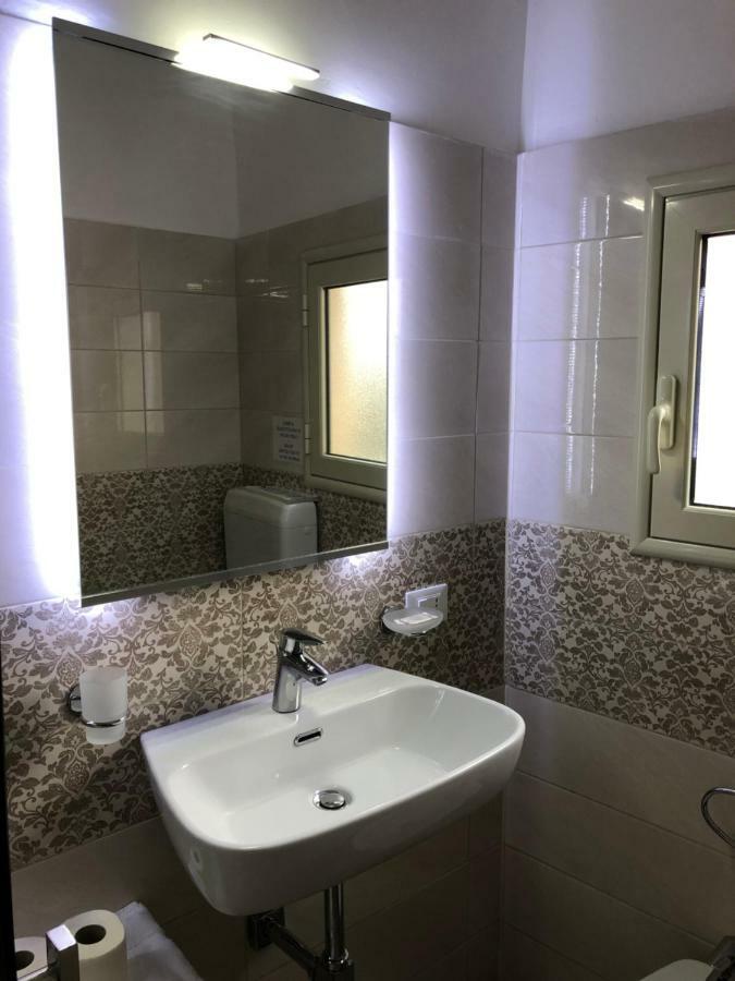 Apartment Rua Formaggi Palermo Exteriör bild